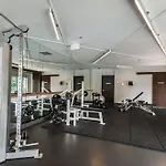 Life Suites - Front And Spadina