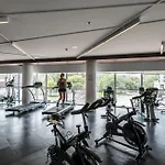 Life Suites - Front And Spadina