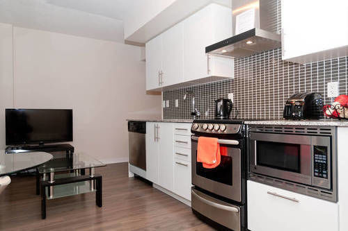 Hotel Life - Front And Spadina